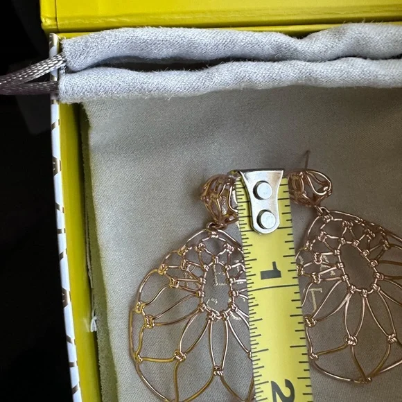 Kendra Scott Hallie Rose Gold Earrings - Picture 4 of 6